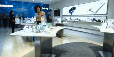 Samsung-Experience-Store-Kartini-April-2016.jpg